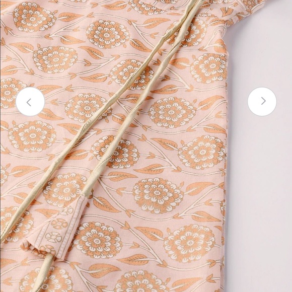 V neck printed dress - Picture 2 of 6